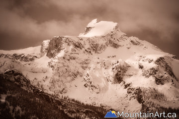 the devil's couch mountain valhalla park bc