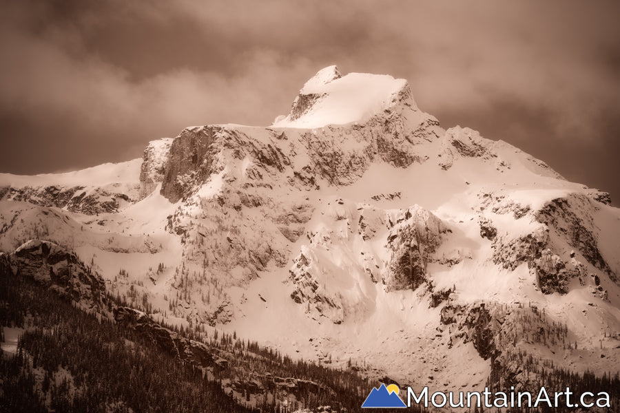 the devil's couch mountain valhalla park bc