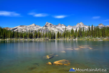 Valhalla park at Drinnon Pass with the Devil's range mountains.