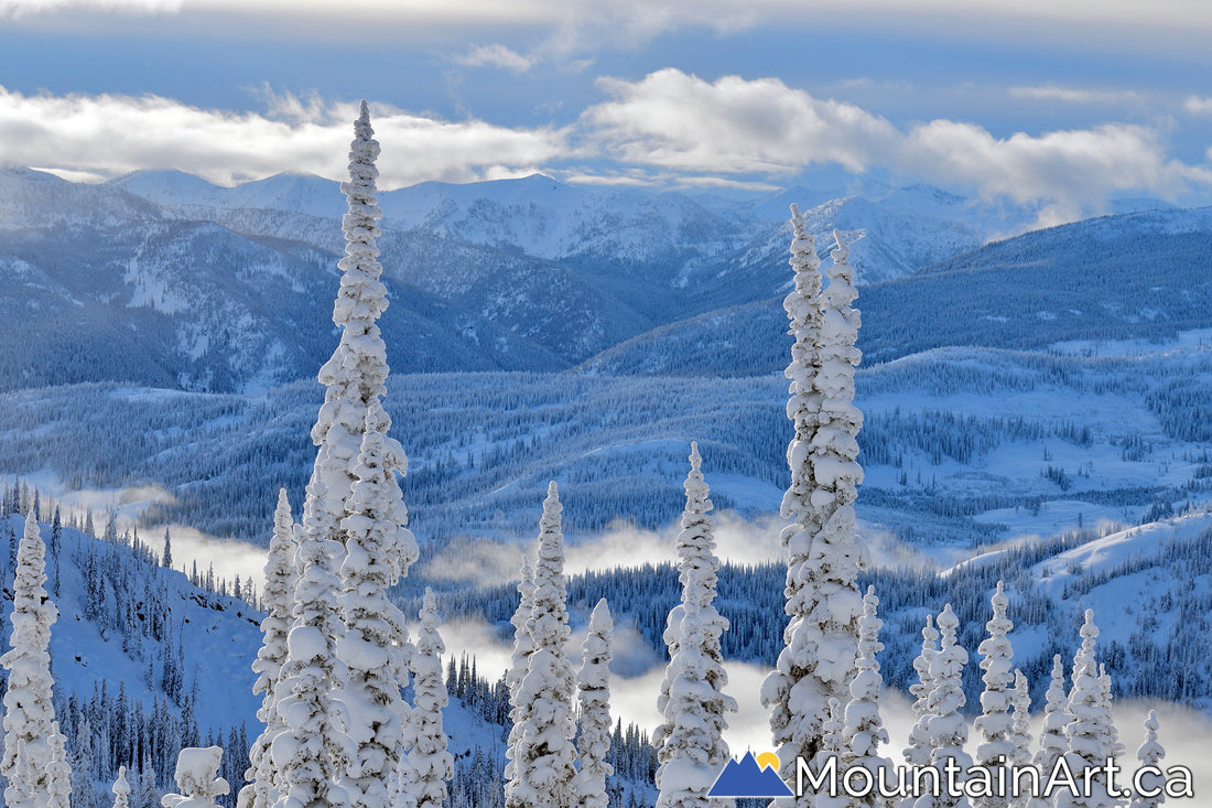 whitewater ski hill view of bonnington moiuntains bc